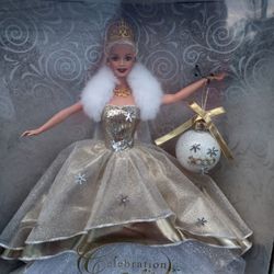2000 Celebration Barbie MINT CONDITION
