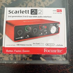 Focusrite Scarlett 2i2 USB audio interface