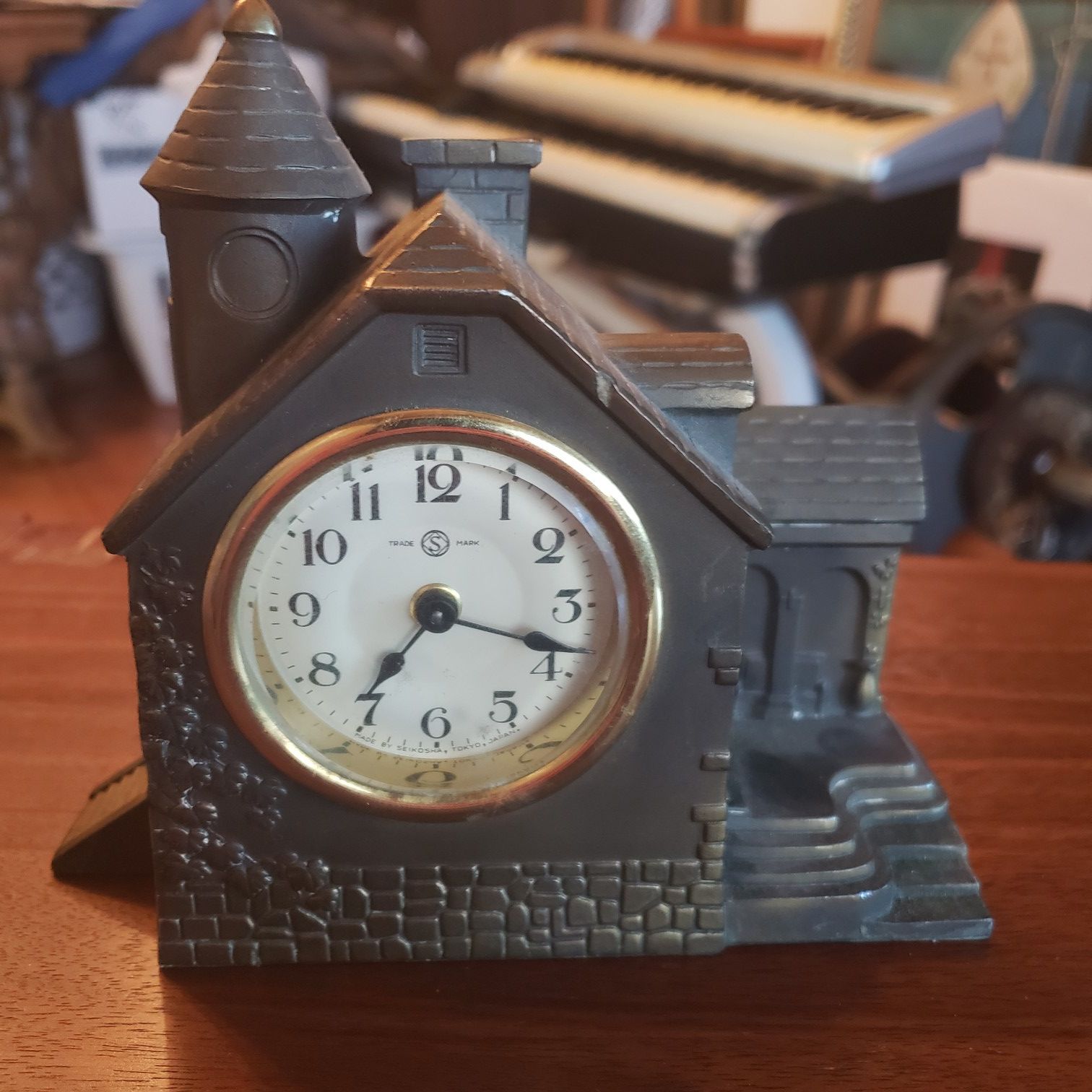 Vintage antique brass Seiko collectible mantel clock
