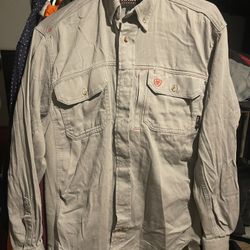 FR Ariat Work Shirt Size Small 