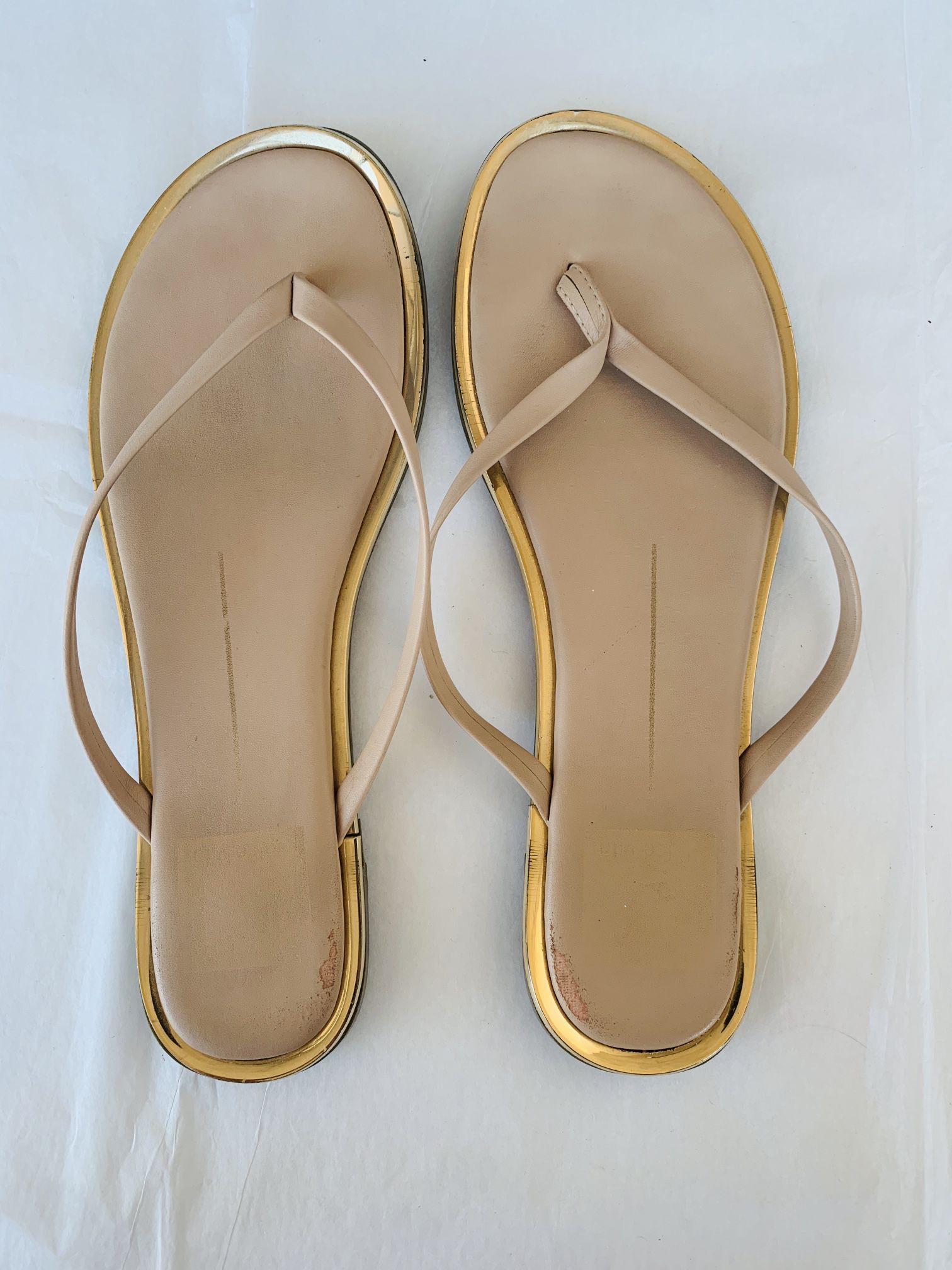Dolce Vita Nude/Tan Thong Sandals with Gold Rim