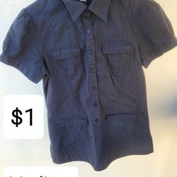 Black blouse. Short Sleeve. Collar top. Blusa negra