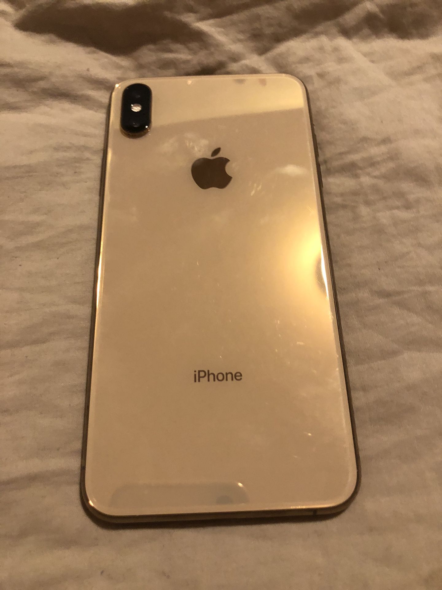 Iphone xs max. parts only 