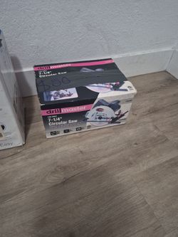 Drill master table saw