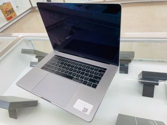 MacBook Pro 2018 16gb ram 512gb ssd