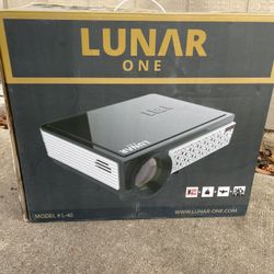 Calista Projector Lunar One and Projector Screen