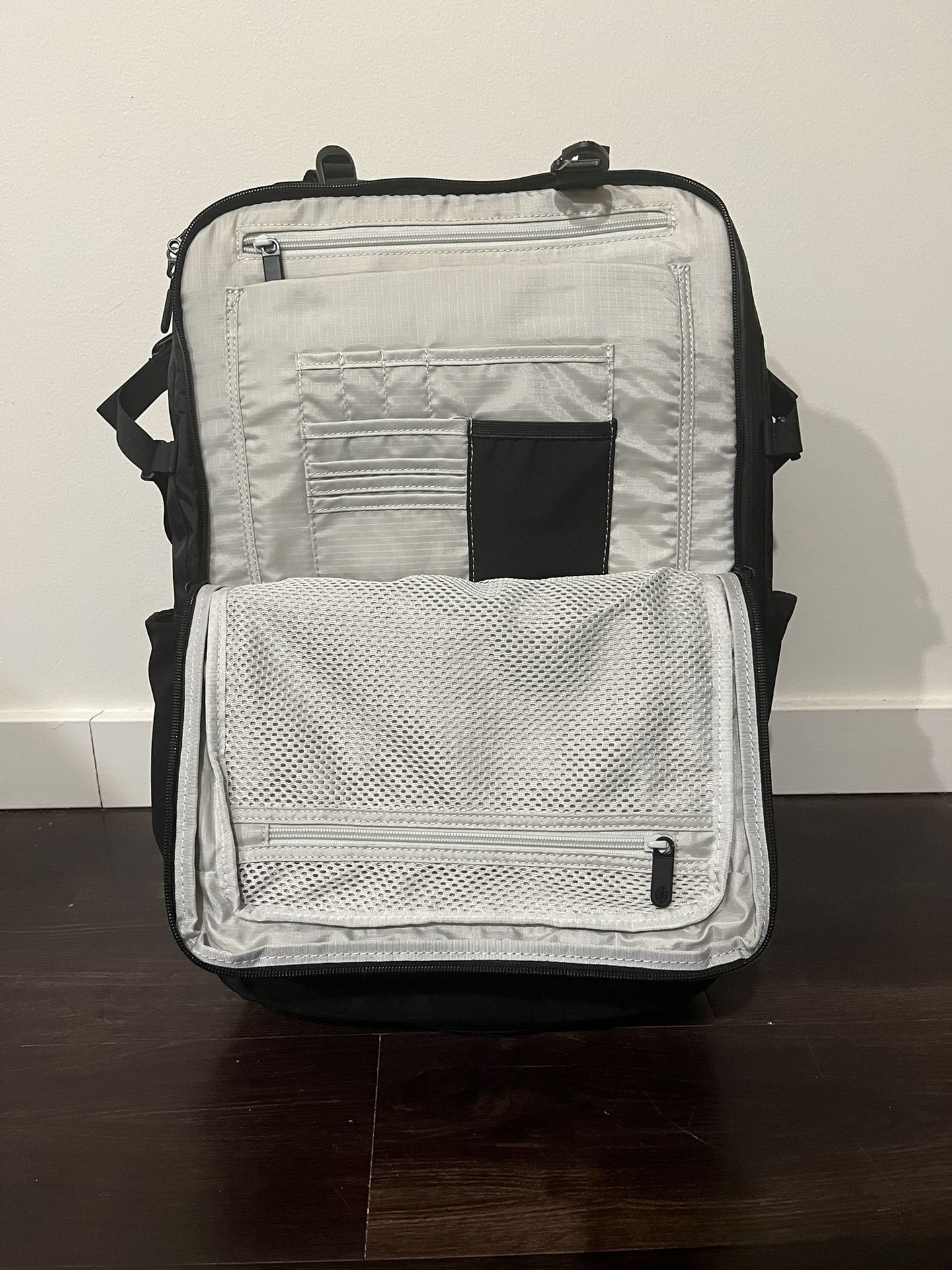 Tortuga 30l Travel Backpack And Packing Cubes for Sale in Portland, OR OfferUp