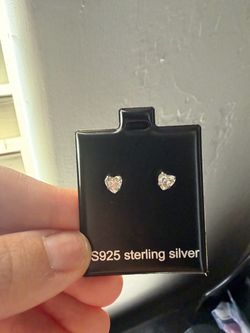 Moissanite heart earrings