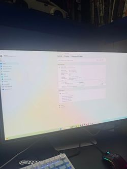 Samsung Odyssey OLED G8 32in 4K 240Hz Gaming Monitor - Mint