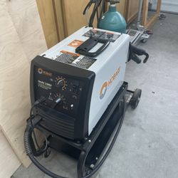 Hobert Handler 210MVP MiG welder