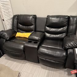 Reclining Love seat