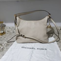 Michael Kors New Hobo Bag 