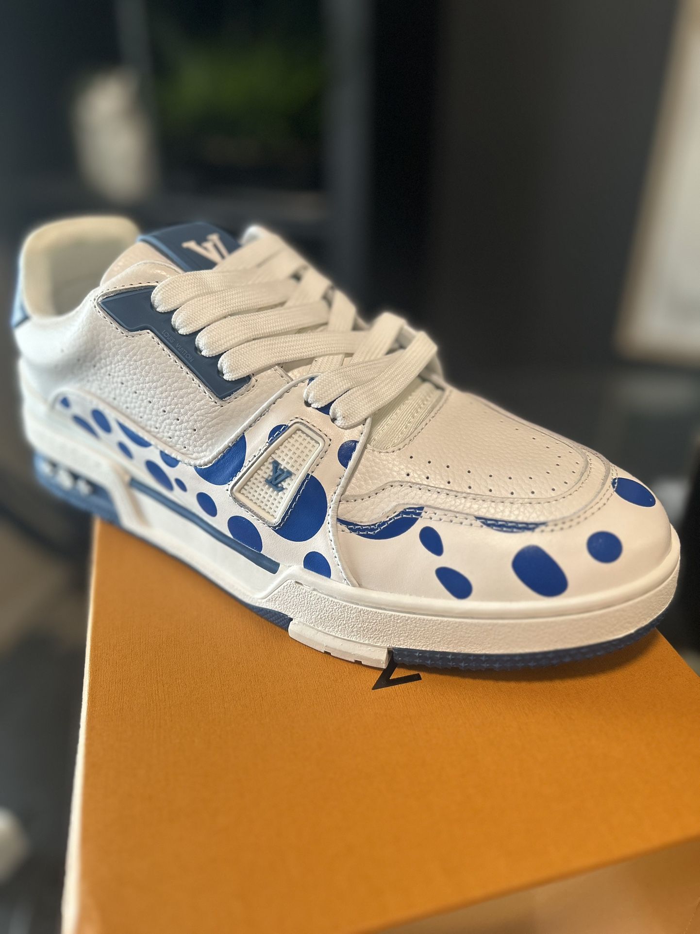 Men LV Sneakers Size 12