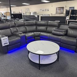 Power Recliner Sectional. 🚚WE DELIVER🚚