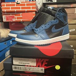 Air Jordan 1 High “Dark Marina Blue” size 8.5