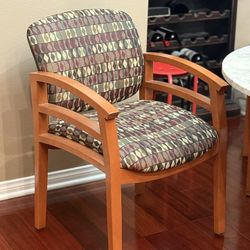 Set of 4 Wooden Guest Chairs – Sturdy & Comfortable