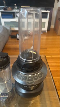 Nutribullet Full-Size Blender Combo, Single-Serve & Large Capacity, 1200W, 32oz Cup, Extractor Blade, 3-Speed, Pulse, Smoothies, Soups, Sauces, Easy C