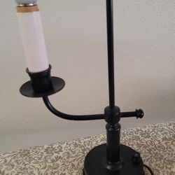 Beautiful Vintage Lamp,totally Redone,powder Coated Fcfs,no Longer Need  Downsizing 