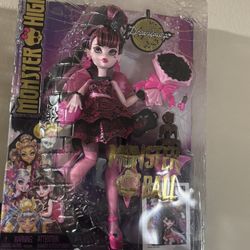 Monster Ball Draculaura, Mint Condition 