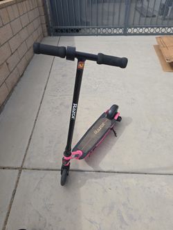 Electric E90 Razor