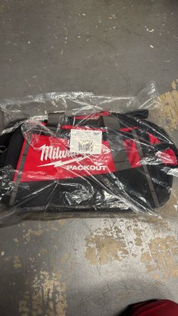 20” Milwaukee pack out tool bag