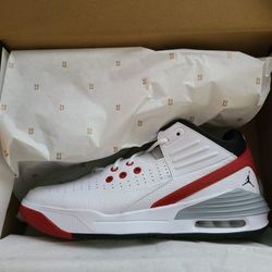 BRAND NEW JORDAN NIKE MAX AURA 5 SZ11