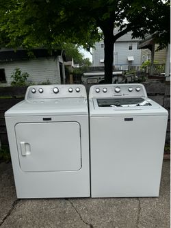 Maytag XL Washer & XL Electric Dryer Set