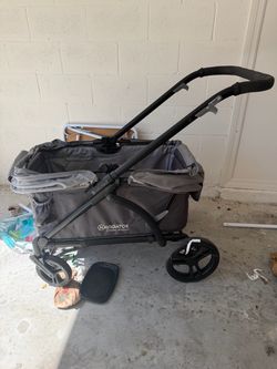 Baby Trend Navigator Stroller Wagon