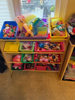 Kids toy storage organizer in great shape