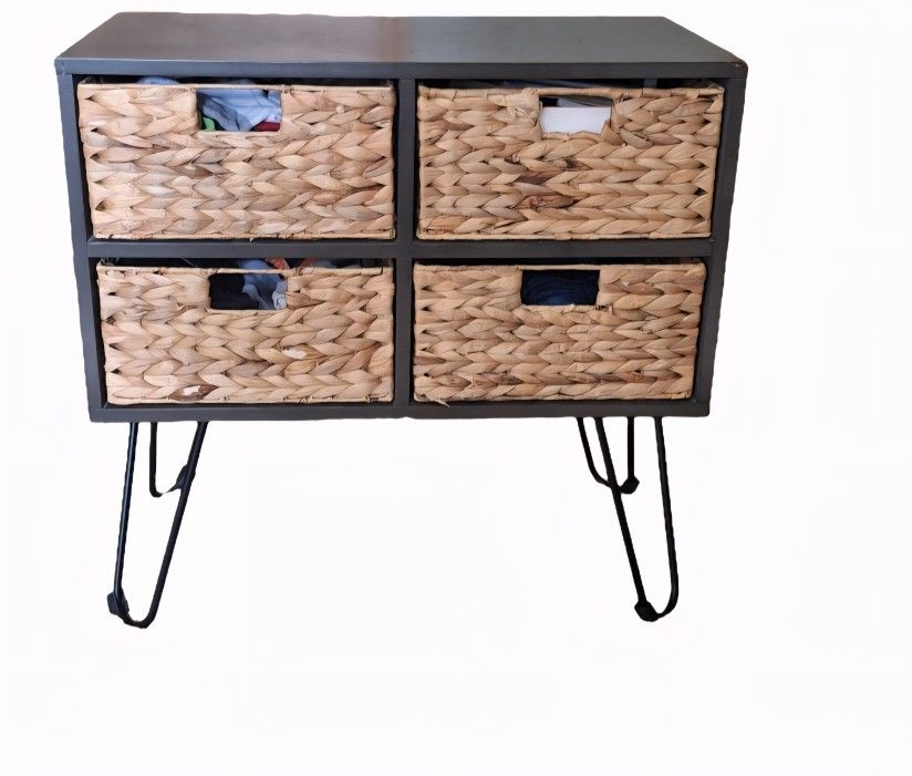4 Drawer Stand