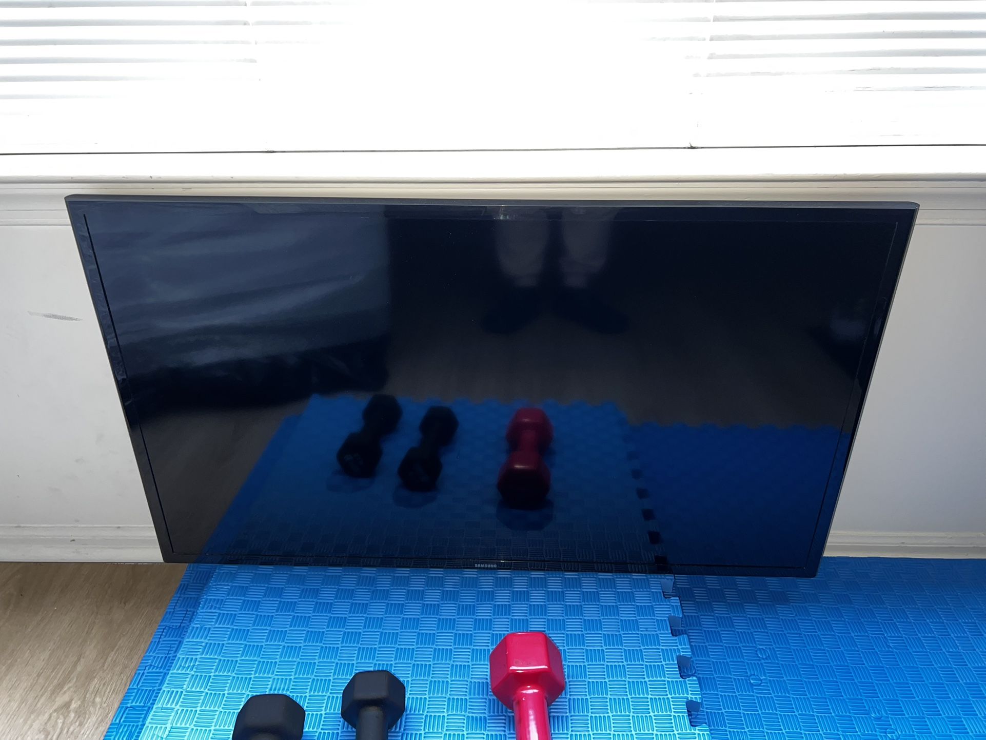 Samsung 40” Full HD Flat Tv