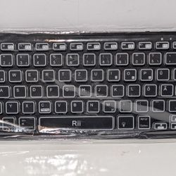 Rii K09 Wireless Multimedia Bluetooth German Layout Backlit Keyboard USB