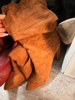 Boots size 7