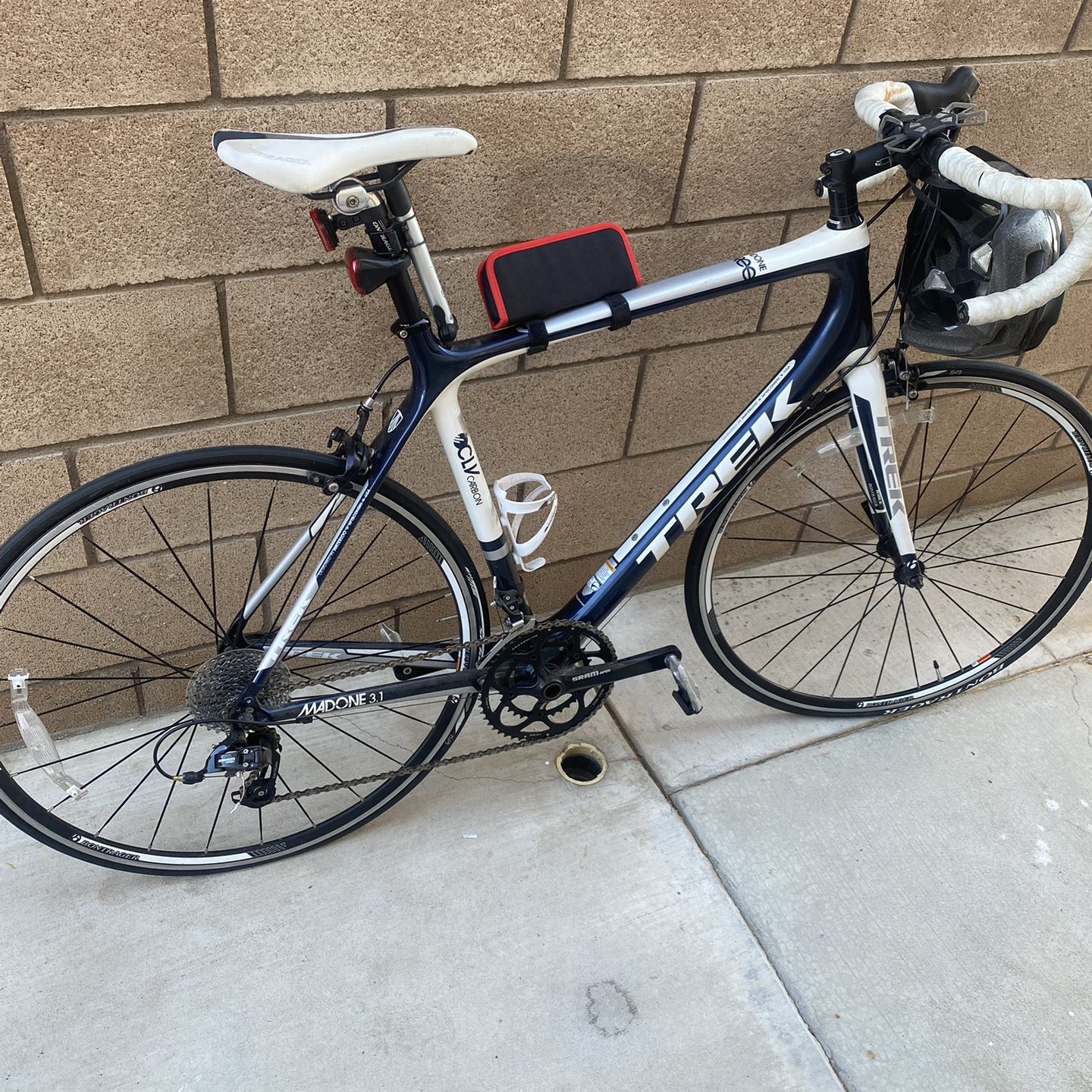 TREK. MADONE 3.1 CLV CARBON for Sale in Pico Rivera, CA - OfferUp