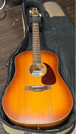 Seagull Entourage Rustic perfect condition. Flawless.