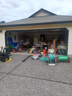 Garage/estate sale