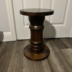 Wood Round Table
