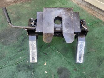 Reese 5th Wheel Hitch