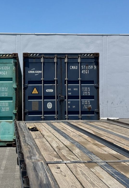 40ft Used Shipping Container Available in Paramount