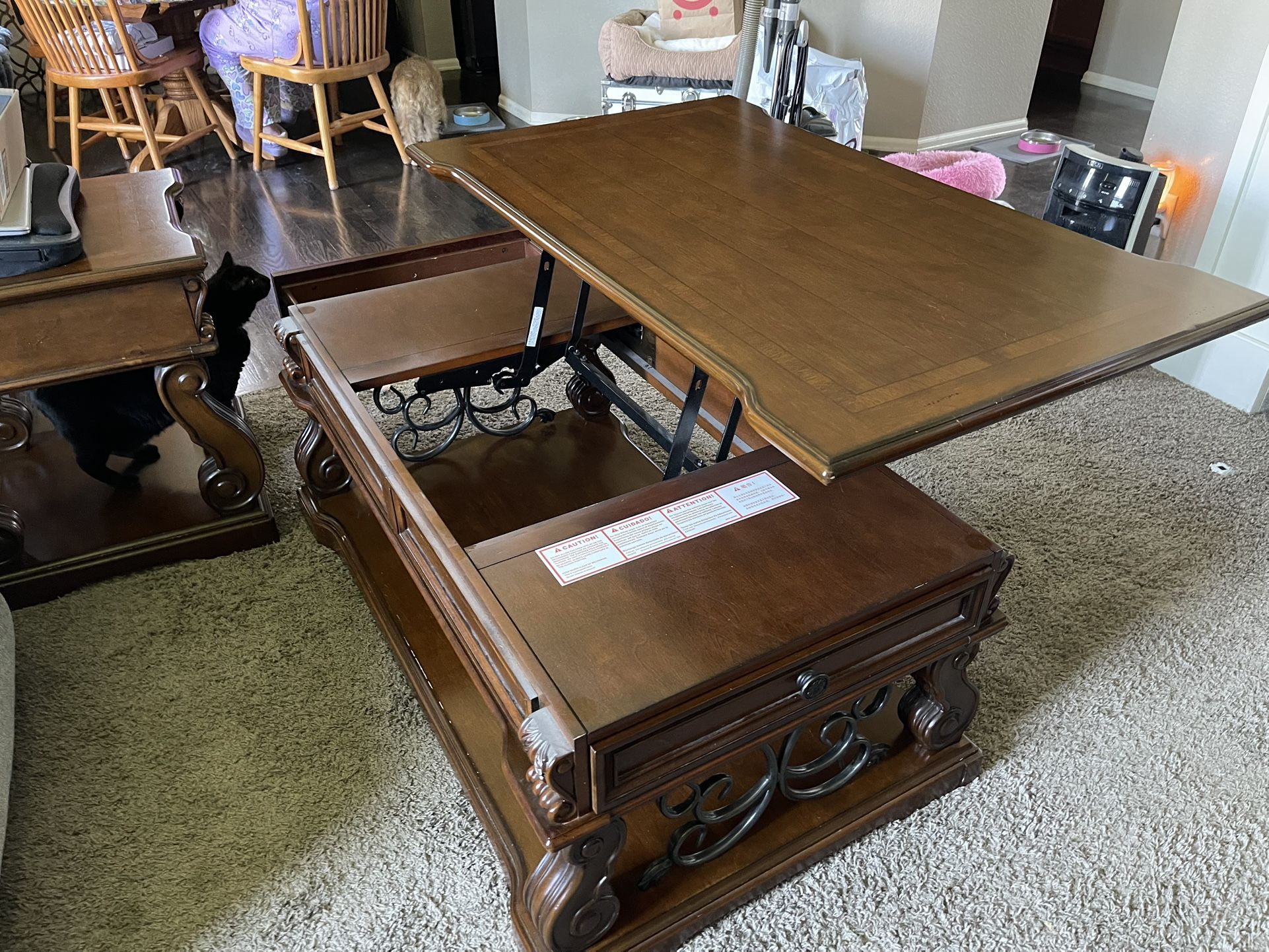 Lift Up Coffee Table With Matching End Table