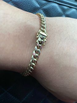 Cuban link bracelet 10k