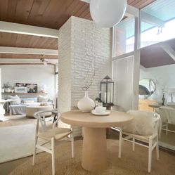  Beautiful 42 In Dining Table Seats Four