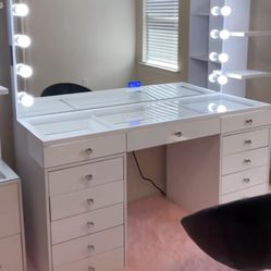Vanity Desk And Shelves 500 OBO