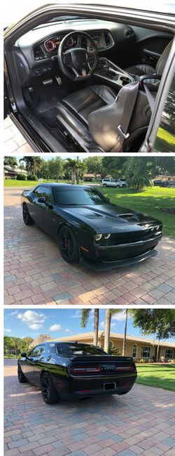 2015 Dodge Challenger SRT Hellcat