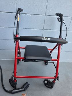 Drive Medical Rollator Walker with Seat