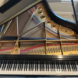 STEINWAY  &  SONS  MODEL B  - 6’11’’ (211 cm)