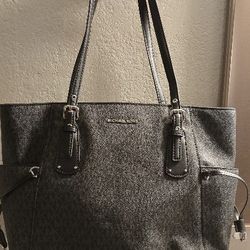 Authentic Michael Kors Purse 