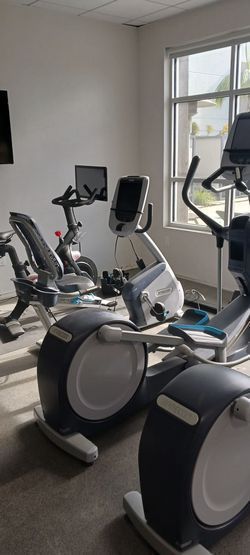 Precor 835 Elliptical Converging Ramp with P80 console