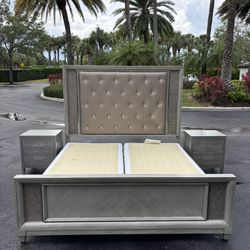 Beautiful Bedroom Set King Size Solid Wood Silver Color In Perfect Condition by Klaussner Furniture