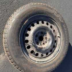 Bridgestone 225/65 R17 102S